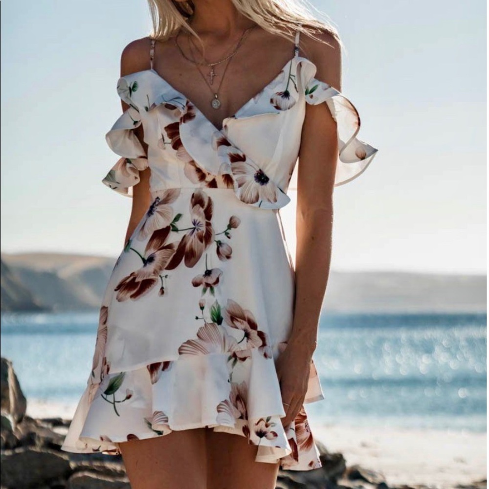 Cold shoulder summer sun dress